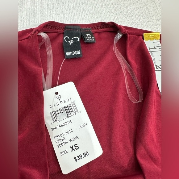 NWT Windsor chic example v neck belted slit midi dress size XS - Picture 13 of 15